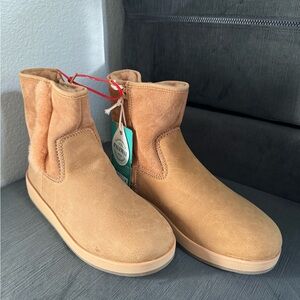 NWT Olukai Pa’ina Hulu Winter Boot Tan